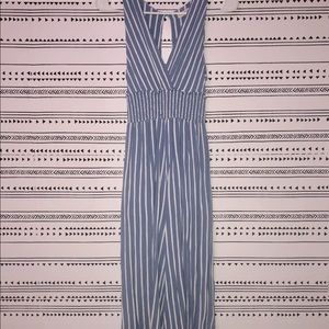 Low cut summer jumpsuit